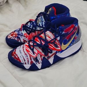 Kyrie Irving Nikes size 7 Men